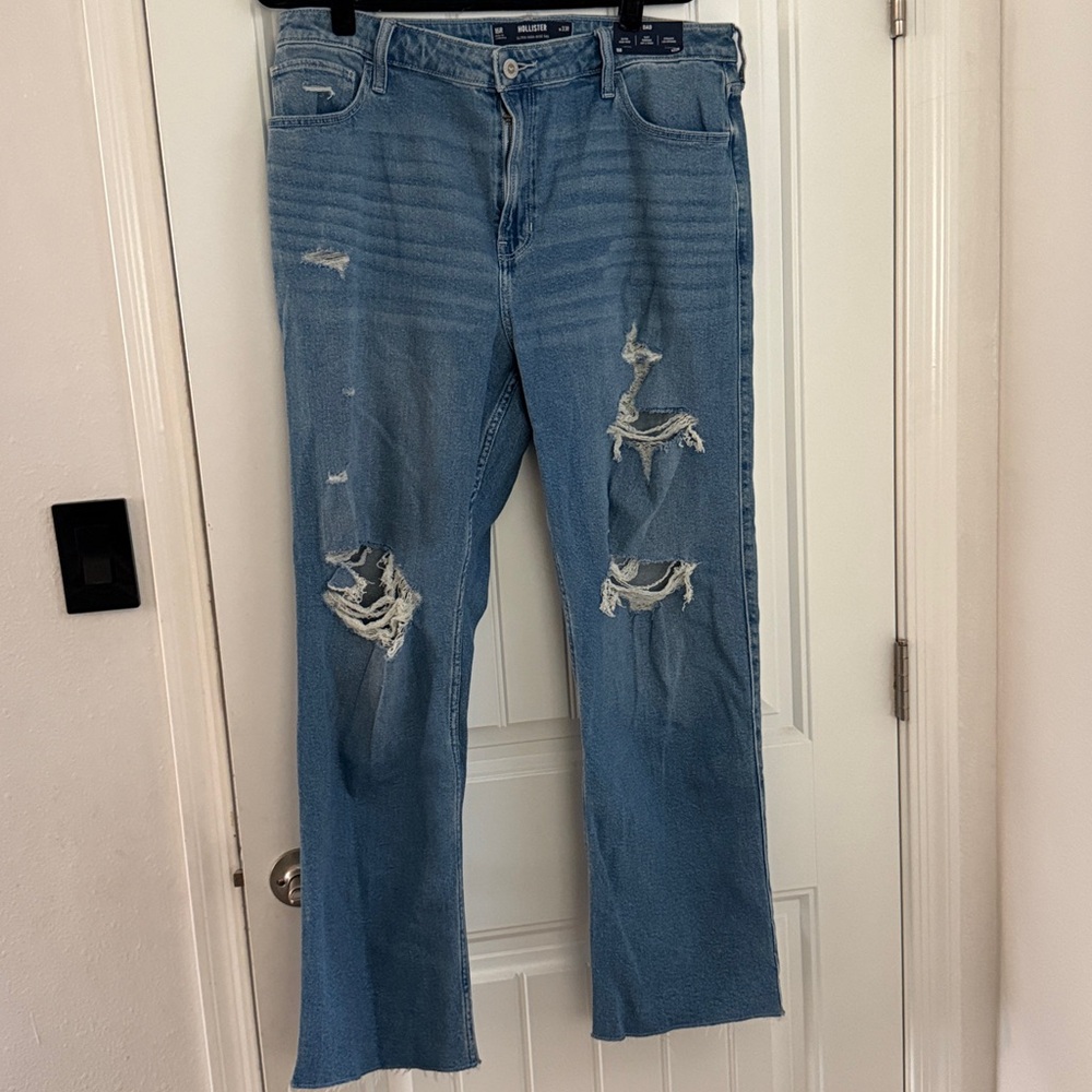 Hollister Ultra High Rise Dad Jeans NWT